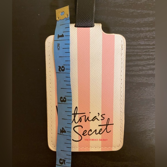 Victoria’s Secret Passport Holder and Luggage Tag Set - Picture 11 of 11